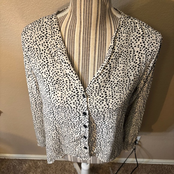 SHEIN Blouse Small White Monochrome Black Polka Dot Hi-Low Button-Up Long Sleeve - Picture 2 of 16